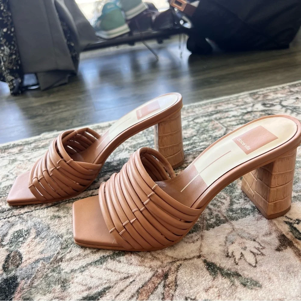 Dolce Vita Priana Heeled Sandal - Picture 2 of 9